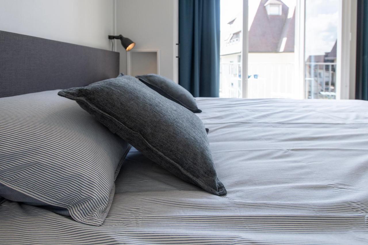 Endless Sea View Apartment Knokke-Heist
